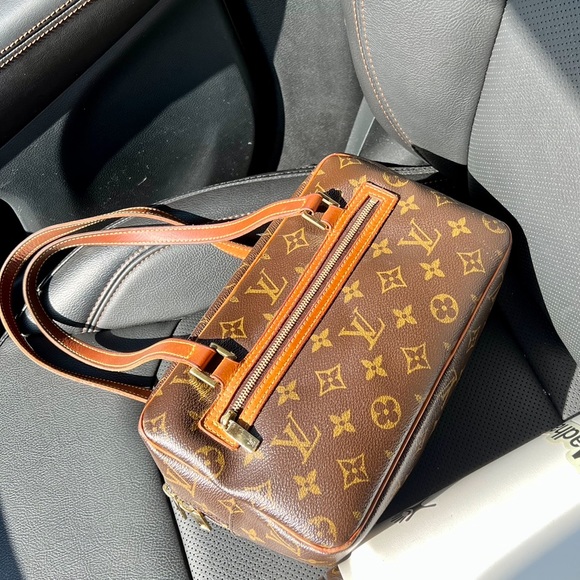 Louis Vuitton Handbags - Louis Vuitton Cite MM Bag